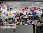 Parada de ropa infantil